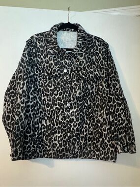 Boutique~ Black and Gray Leopard Print Jean Jacket